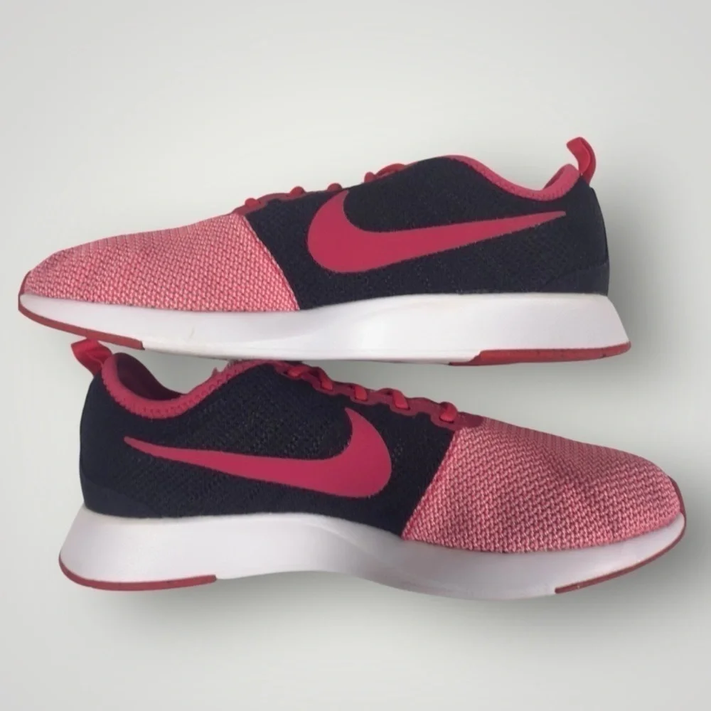 Girls Nike Dualtone Racer size 7Y